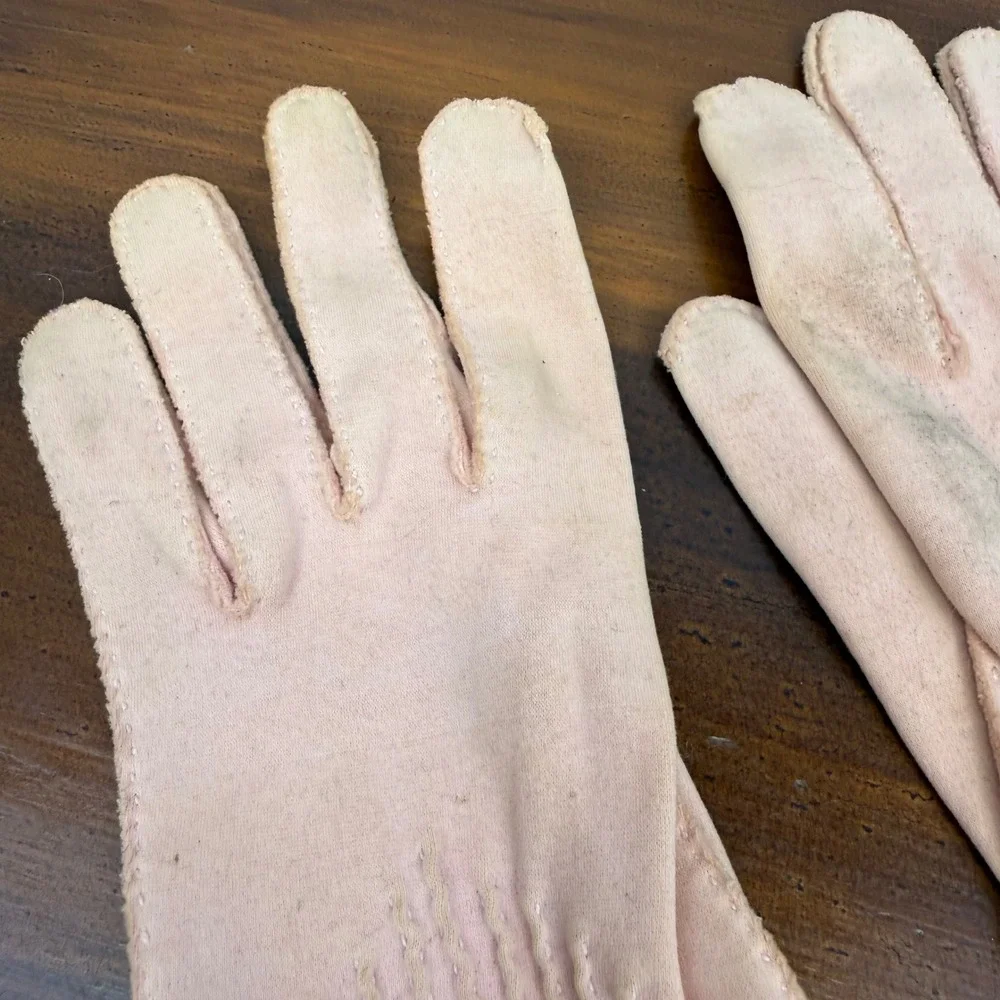 Vintage Blush Pink Gauntlet Gloves Smocked Wrist Detail Mid Century Formal